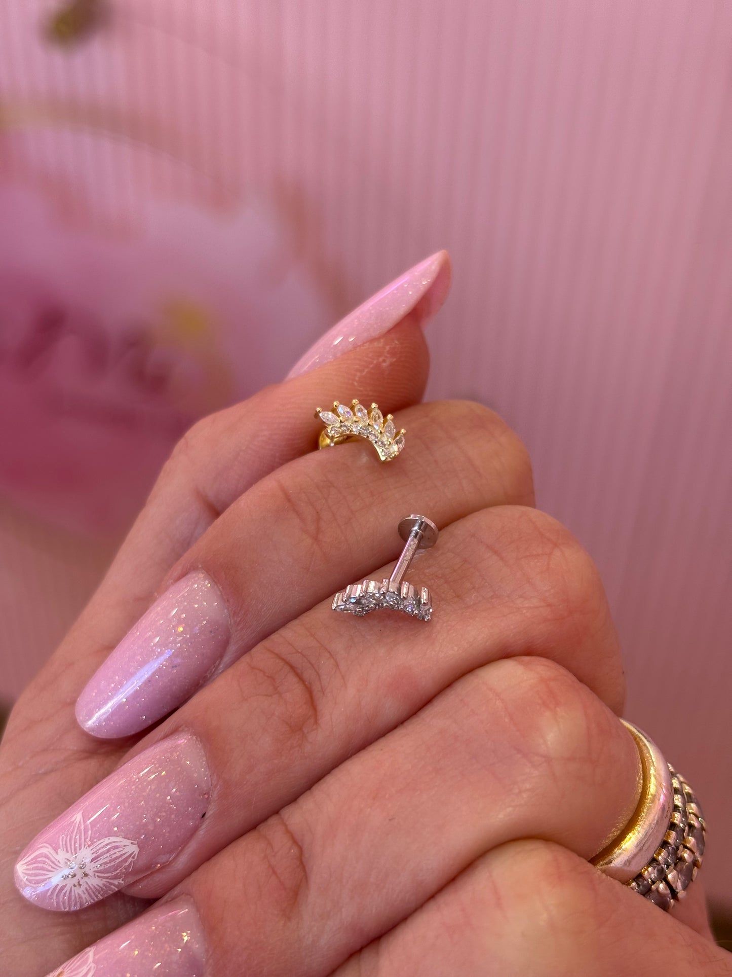 Piercing Wing